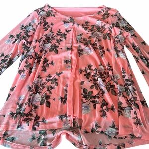 Spring sheer top with camo insert by NY Collection  M.